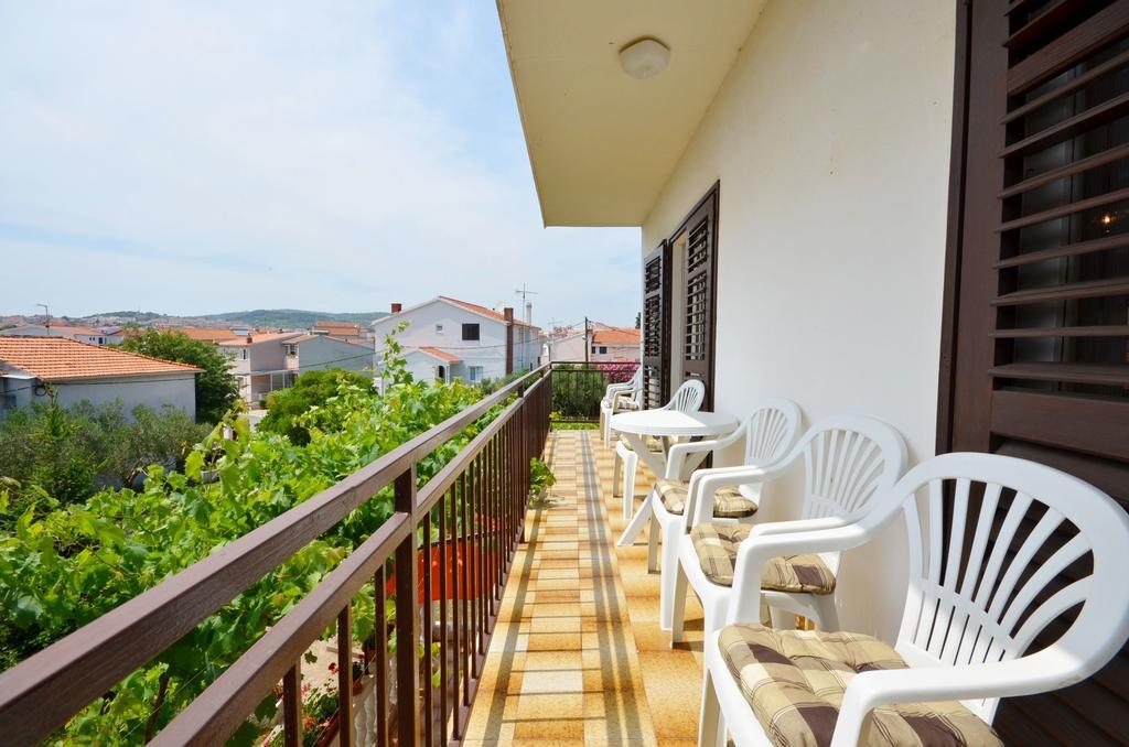 Apartments Marija Near Center Vodice Esterno foto