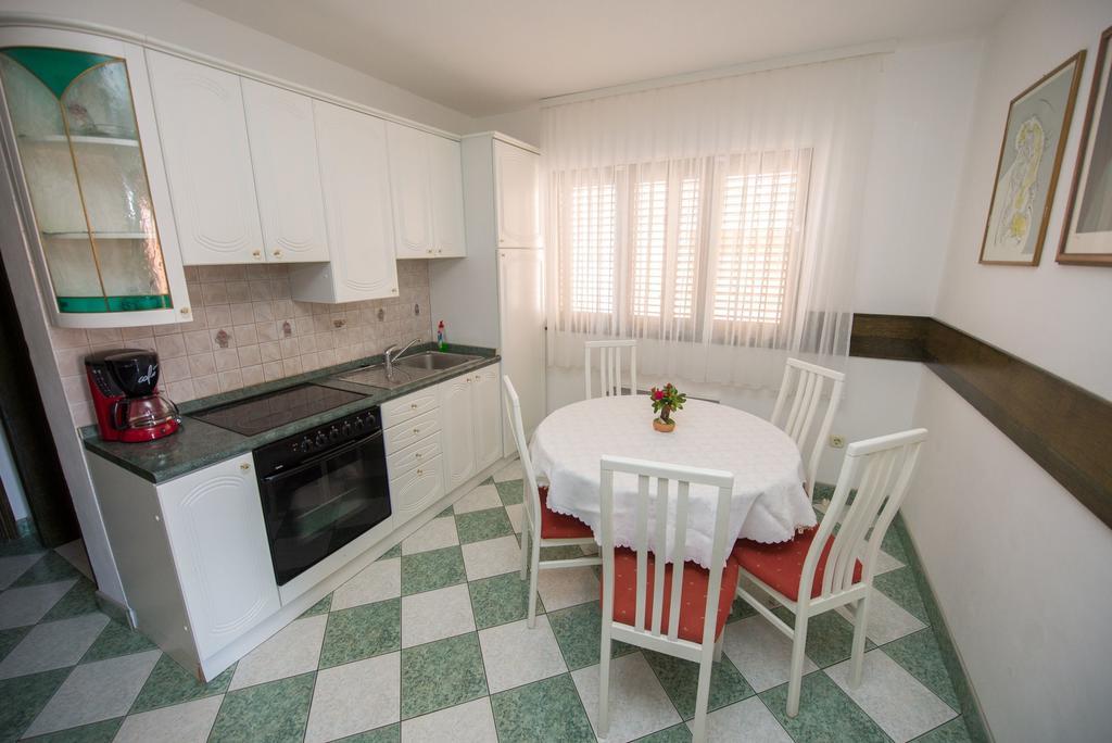 Apartments Marija Near Center Vodice Esterno foto