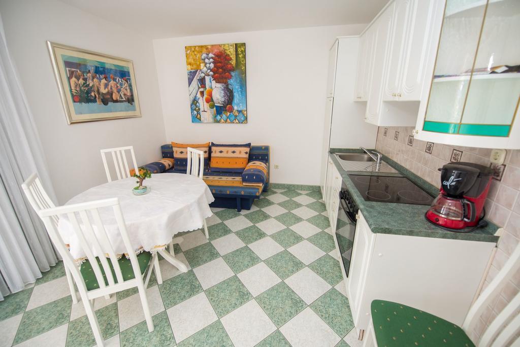 Apartments Marija Near Center Vodice Esterno foto