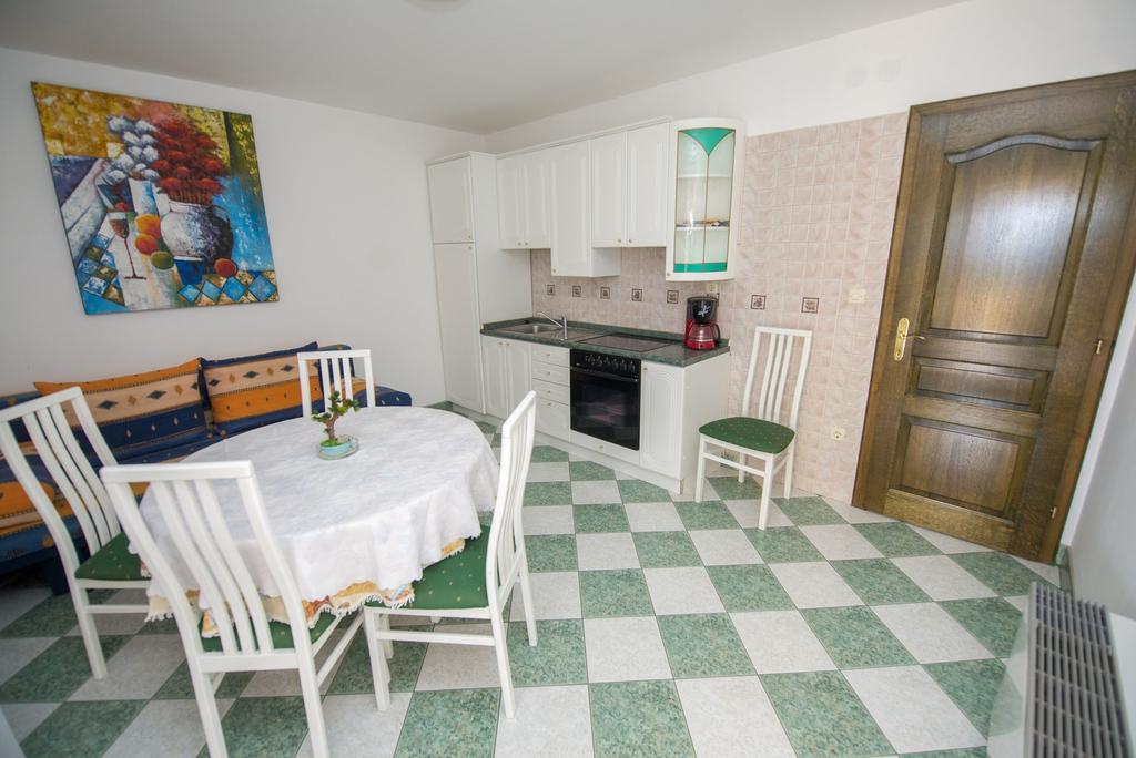 Apartments Marija Near Center Vodice Esterno foto